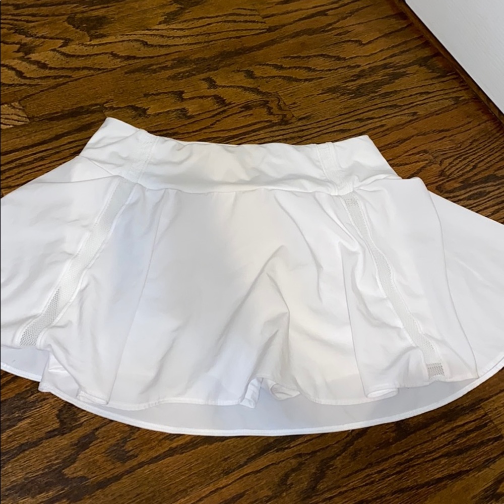 white xl golf skort